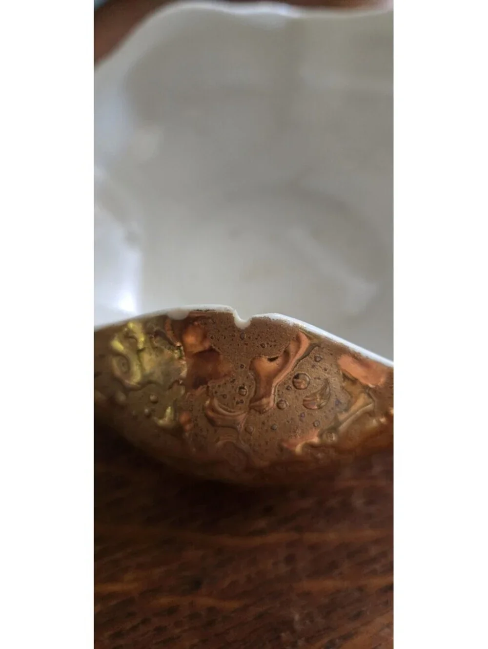 Queen Pottery 22 Kt Weeping Gold 6